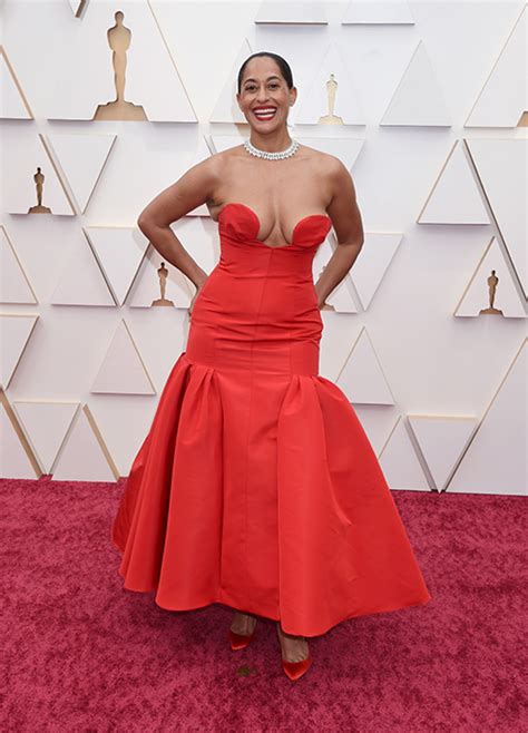 Tracee Ellis Ross Stuns in Red at 2022 Oscars: Red Carpet 